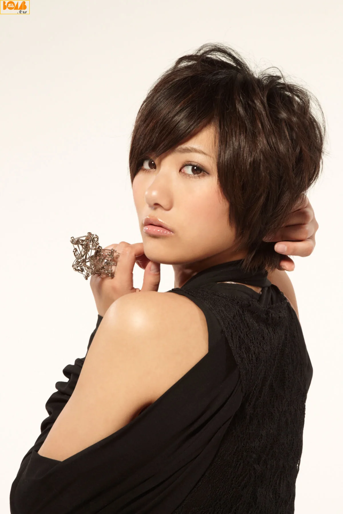 Bom.TV[Sách ảnh DiVA, tháng 6 năm 2011] - 3